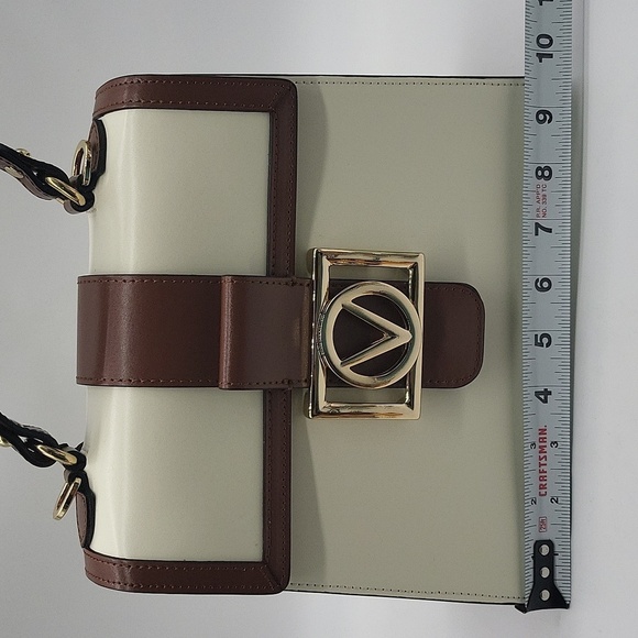 1368- Valentino By Mario Valentino Betty Vemblem Italian Leather NWT - Picture 14 of 15